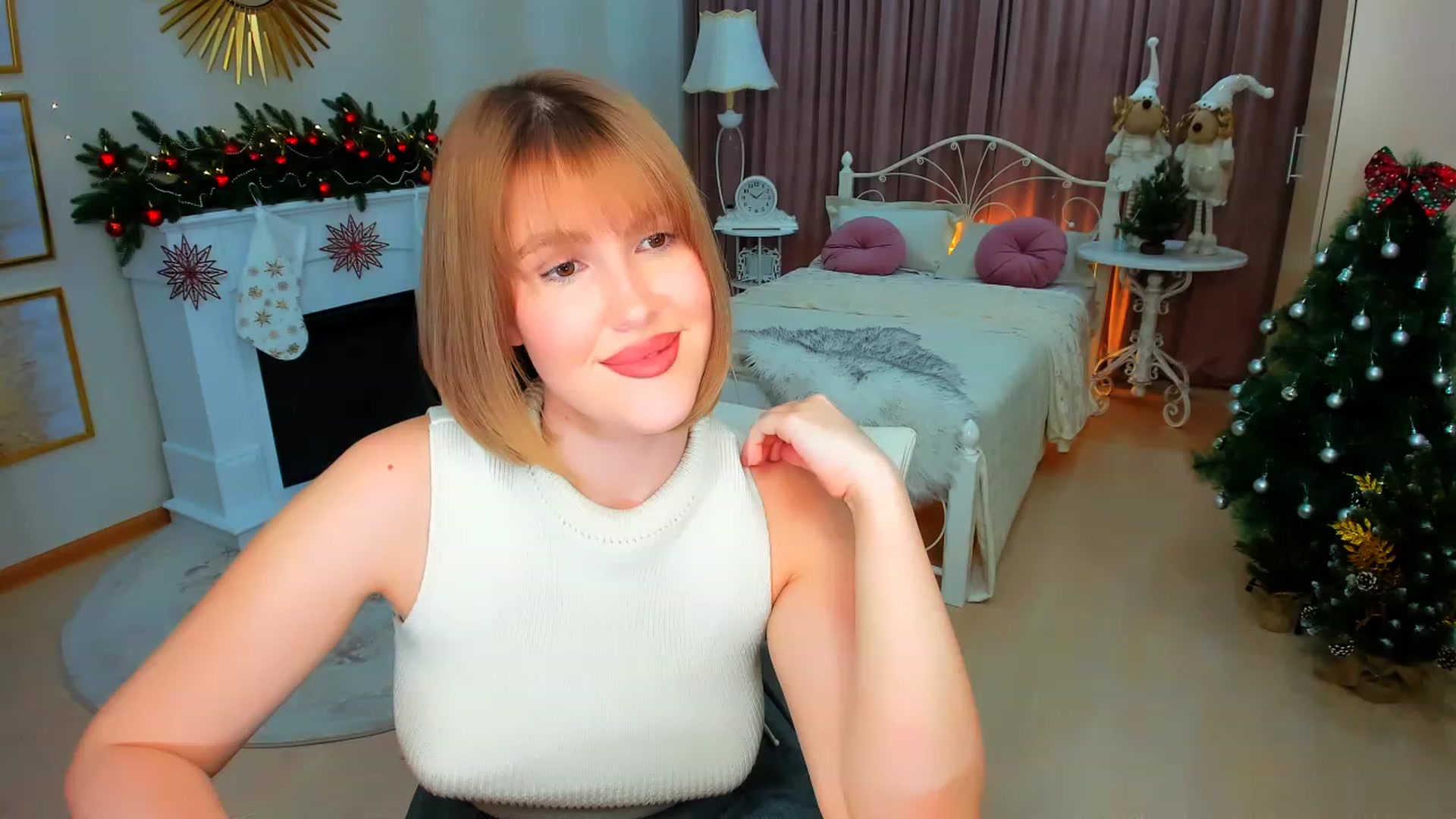 Gallery image thumbnail from GracePanther's myfreecams stream on, 12/22/2023, 09:01 image 9 of 20