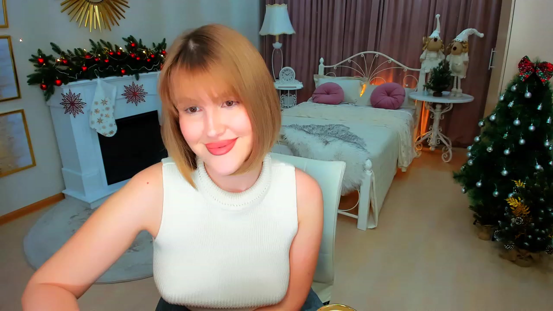 Gallery image thumbnail from GracePanther's myfreecams stream on, 12/22/2023, 09:01 image 5 of 20