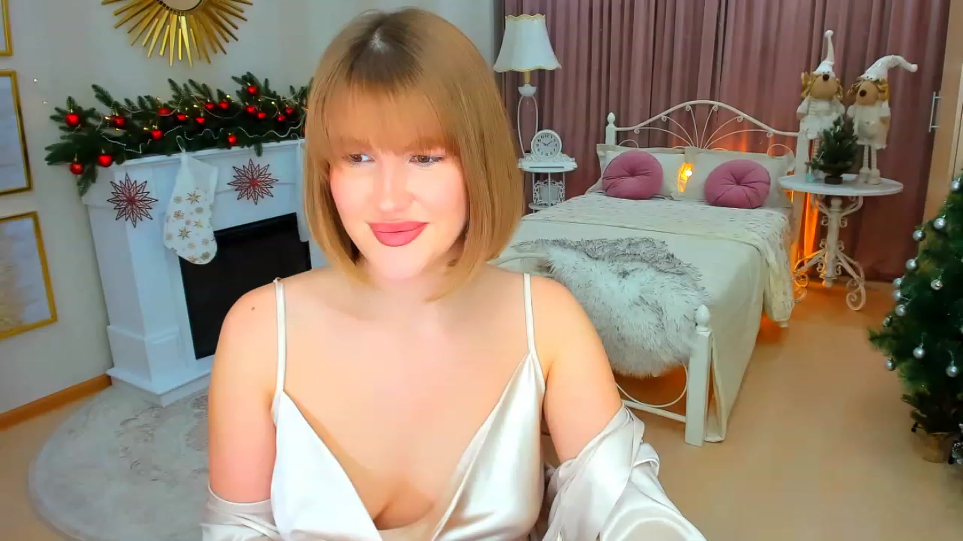 Gallery image thumbnail from GracePanther's myfreecams stream on, 12/23/2023, 09:49 image 2 of 20