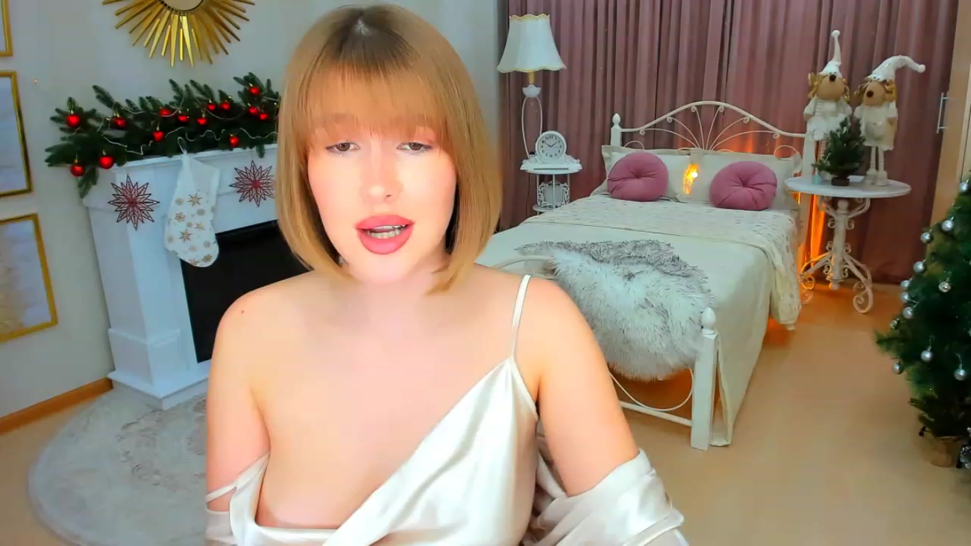 Gallery image thumbnail from GracePanther's myfreecams stream on, 12/23/2023, 09:49 image 7 of 20