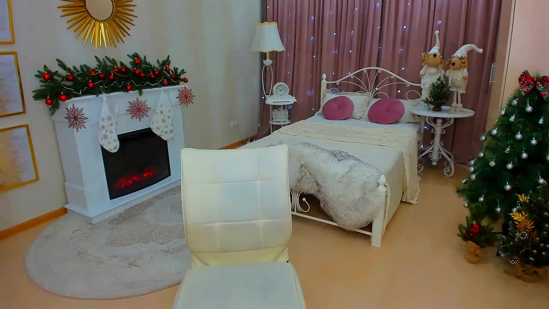 Gallery image thumbnail from GracePanther's myfreecams stream on, 12/29/2023, 15:14 image 4 of 20