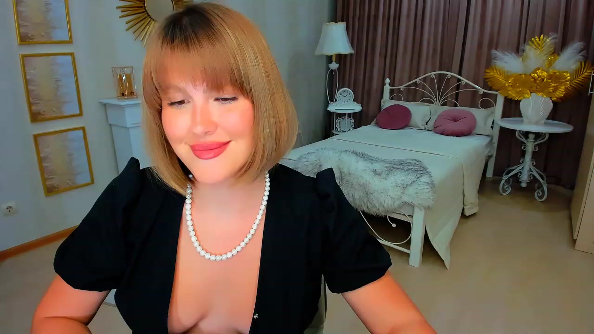 Gallery image thumbnail from GracePanther's myfreecams stream on, 01/28/2024, 15:45 image 15 of 20