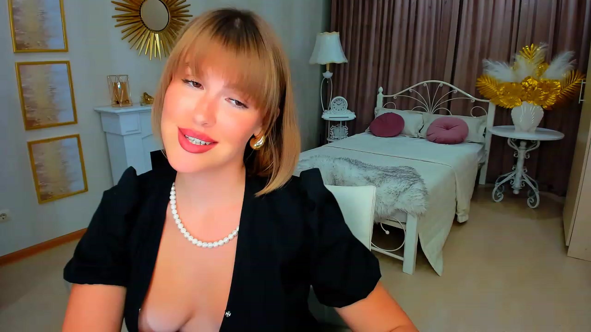 Gallery image thumbnail from GracePanther's myfreecams stream on, 01/28/2024, 17:01 image 11 of 20