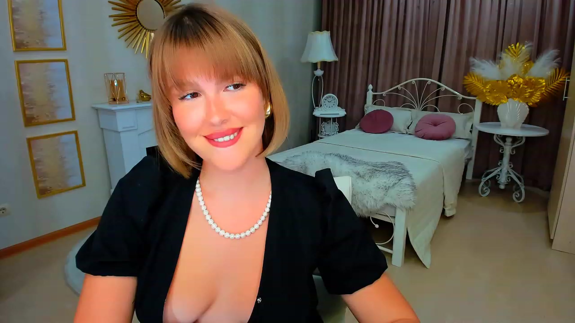 Gallery image thumbnail from GracePanther's myfreecams stream on, 01/28/2024, 17:01 image 8 of 20