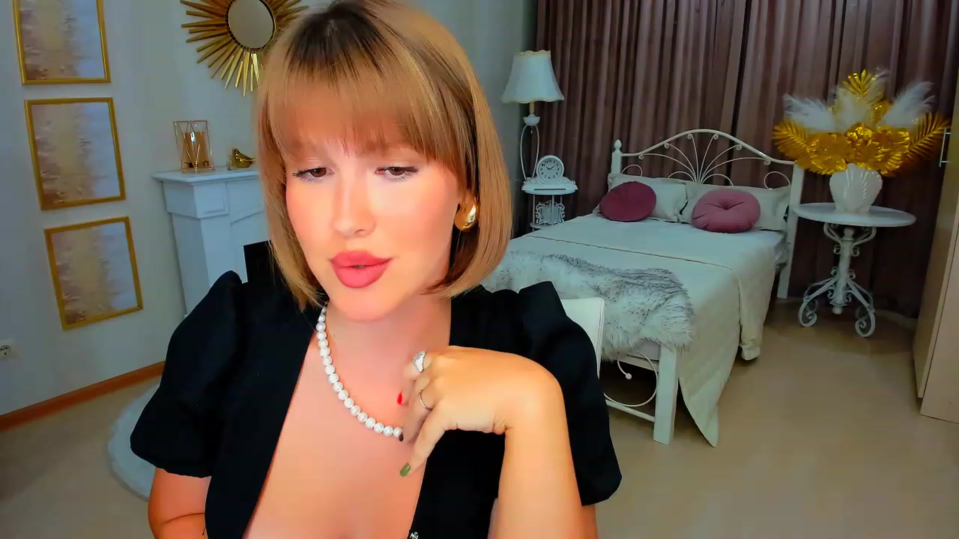 Gallery image thumbnail from GracePanther's myfreecams stream on, 01/28/2024, 17:01 image 5 of 20