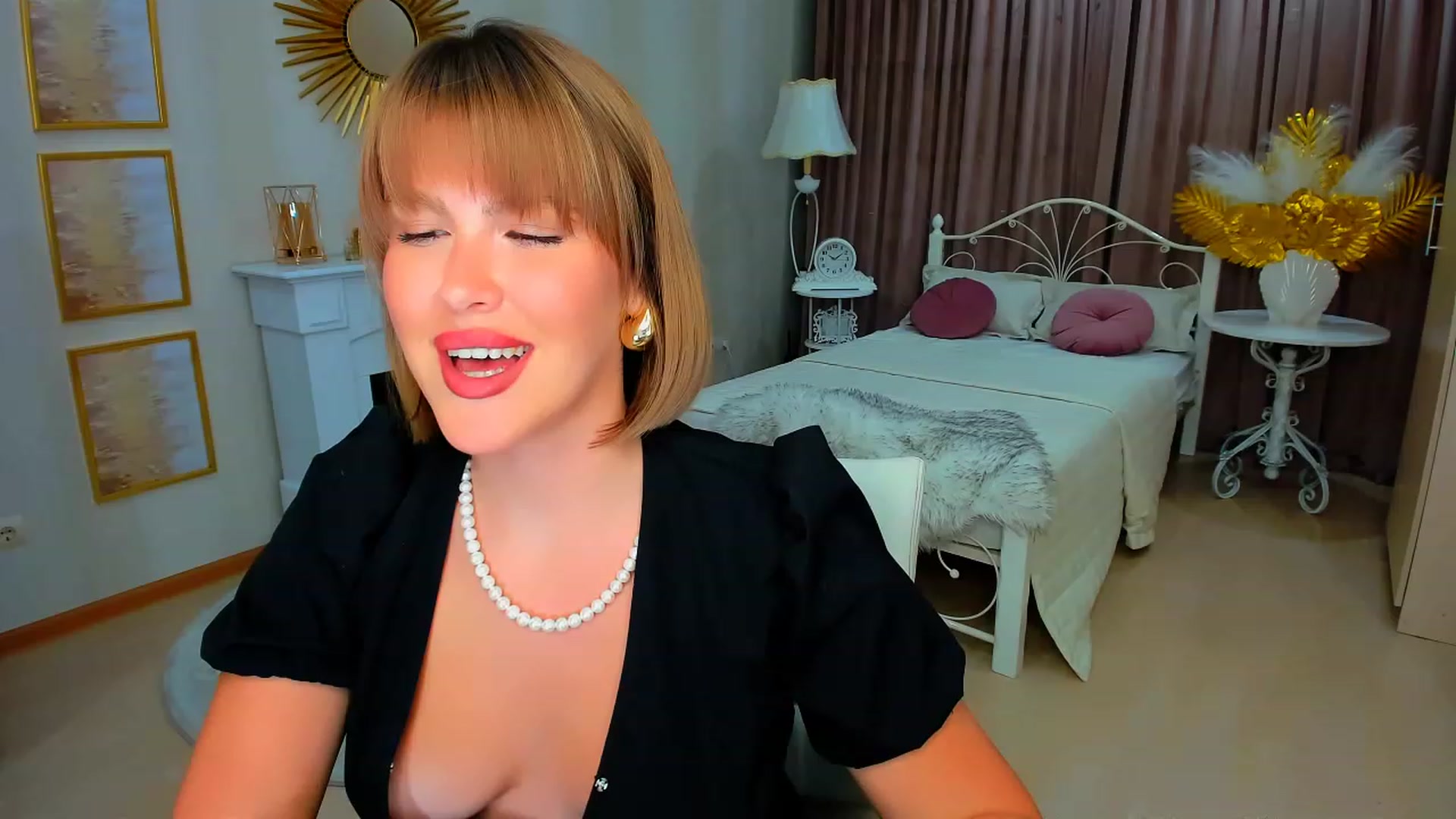 Gallery image thumbnail from GracePanther's myfreecams stream on, 01/28/2024, 17:01 image 17 of 20