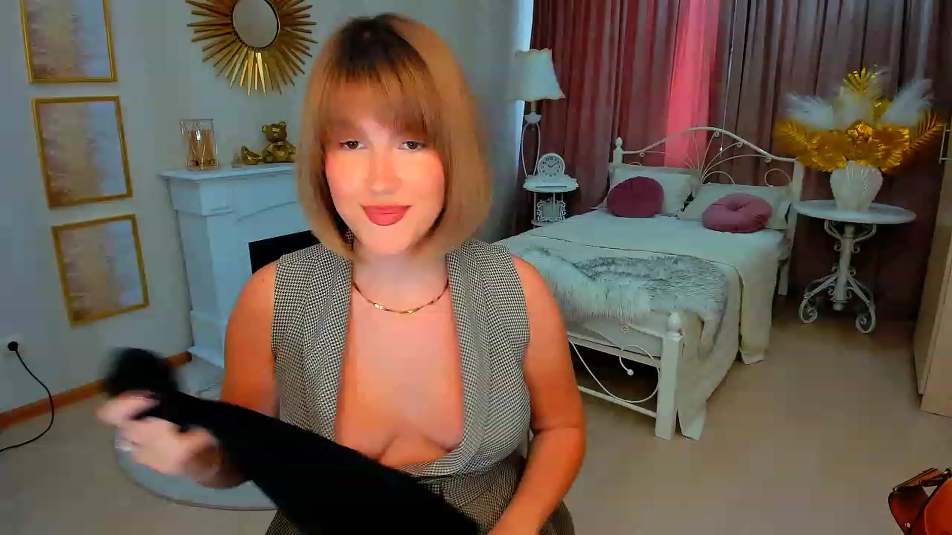 Gallery image thumbnail from GracePanther's myfreecams stream on, 01/29/2024, 09:54 image 6 of 20
