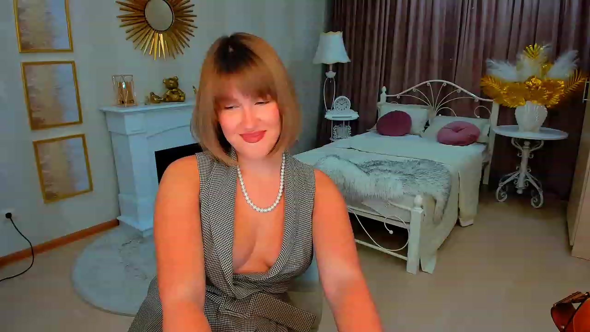 Gallery image thumbnail from GracePanther's myfreecams stream on, 01/29/2024, 09:54 image 15 of 20