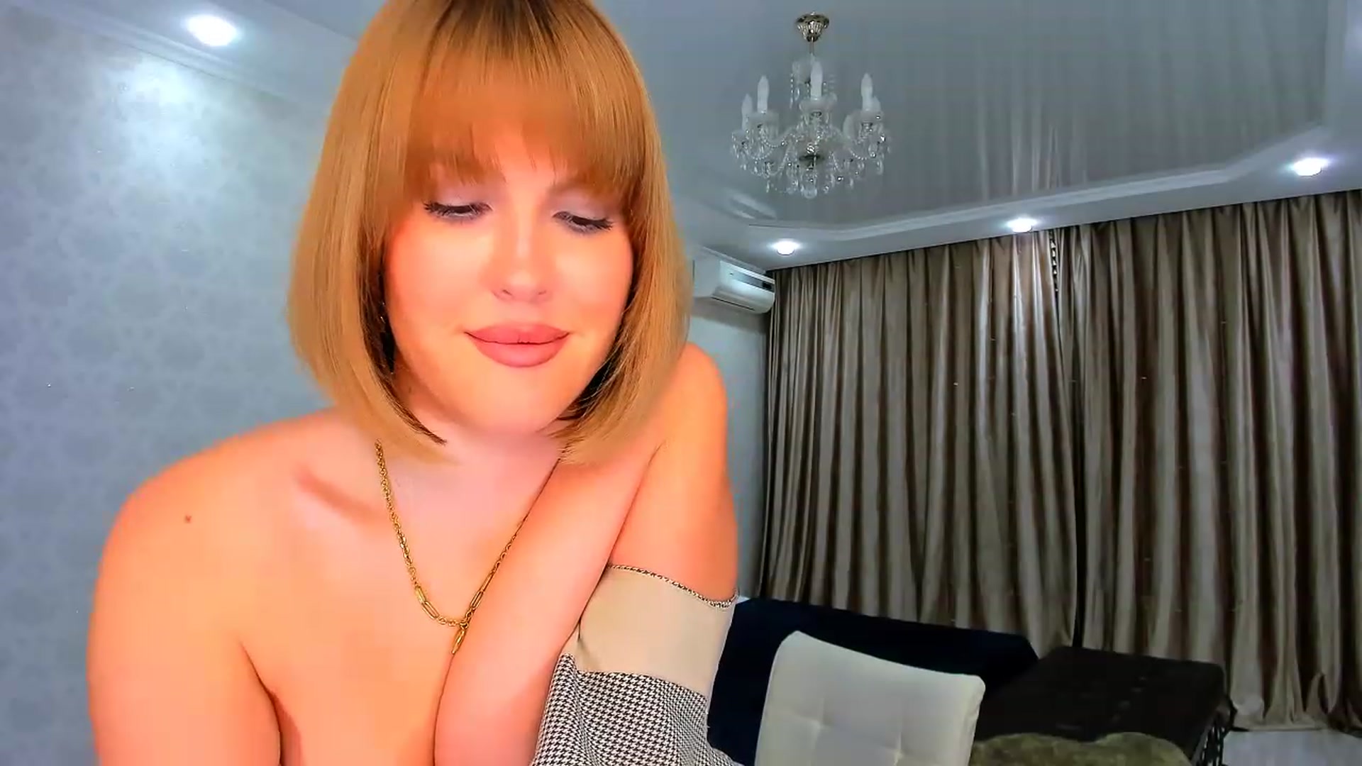 Gallery image thumbnail from GracePanther's myfreecams stream on, 01/30/2024, 08:34 image 16 of 20