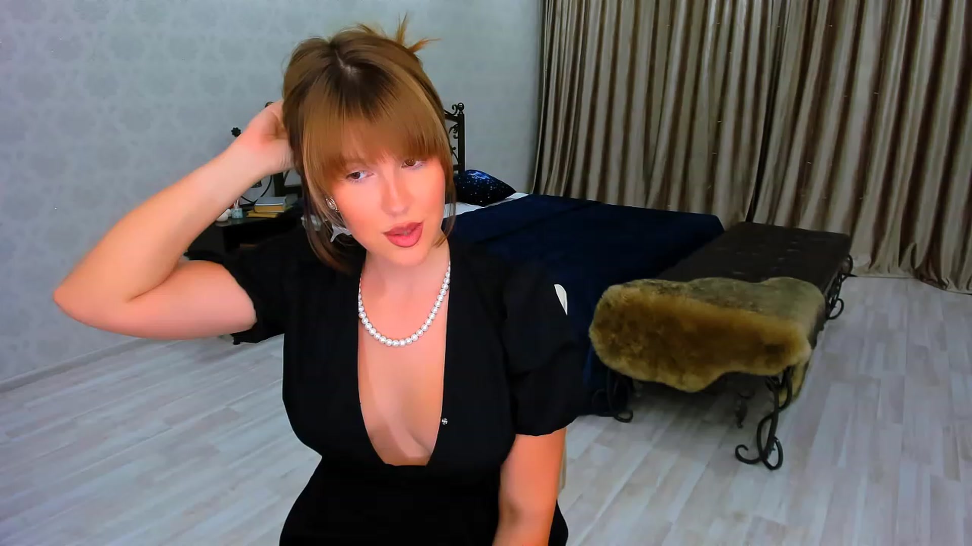 Gallery image thumbnail from GracePanther's myfreecams stream on, 01/31/2024, 08:46 image 6 of 20
