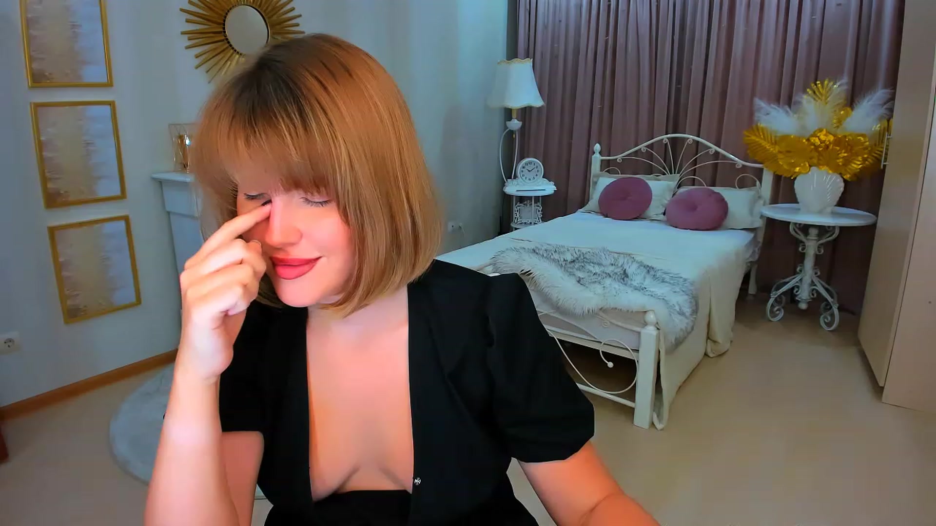 Gallery image thumbnail from GracePanther's myfreecams stream on, 02/11/2024, 09:47 image 13 of 20