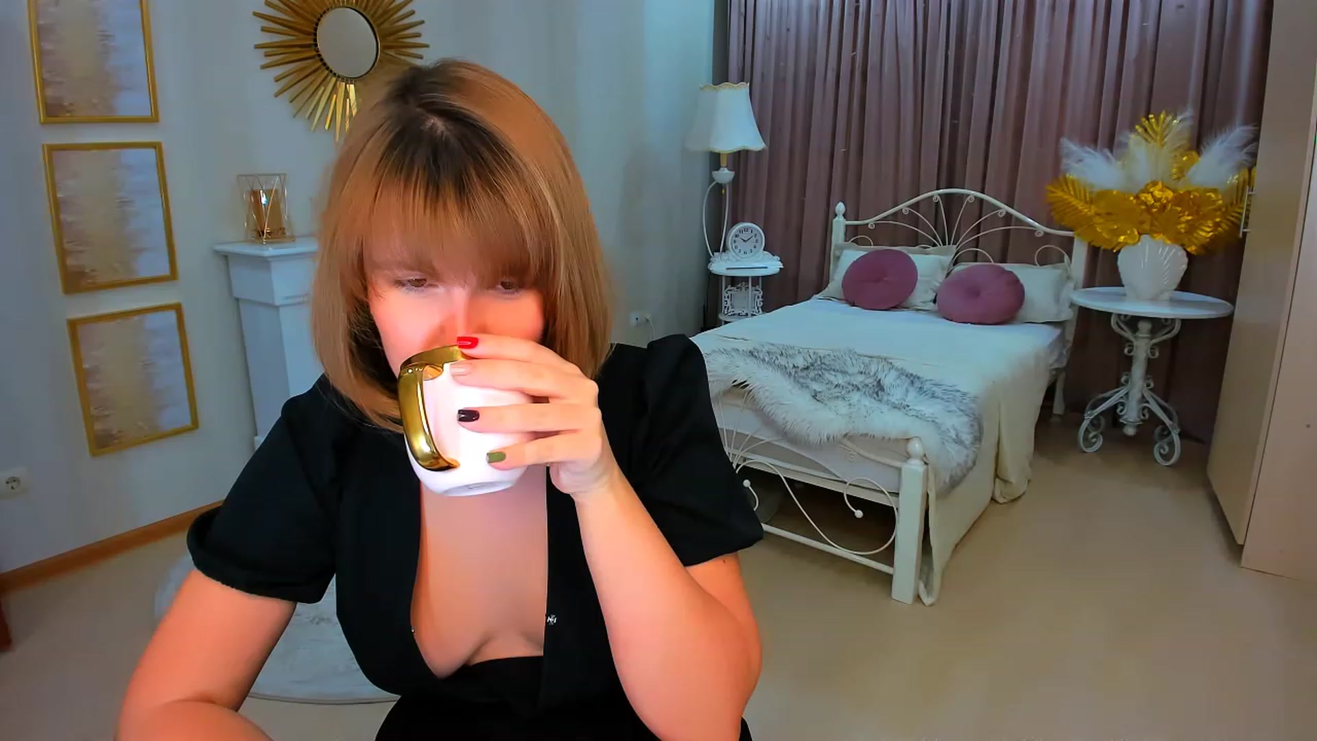 Gallery image thumbnail from GracePanther's myfreecams stream on, 02/11/2024, 09:47 image 11 of 20