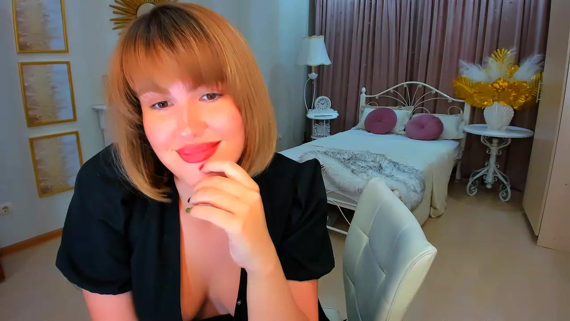 Gallery image thumbnail from GracePanther's myfreecams stream on, 02/11/2024, 09:47 image 18 of 20