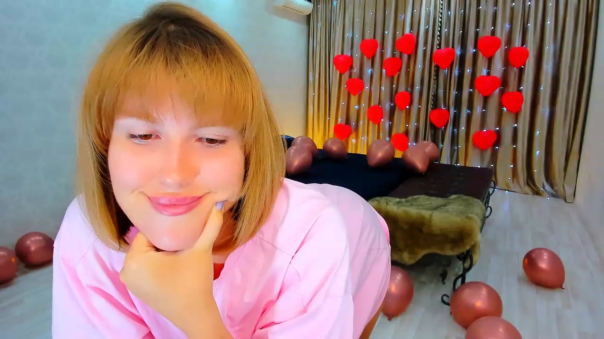 Gallery image thumbnail from GracePanther's myfreecams stream on, 02/16/2024, 17:10 image 16 of 20