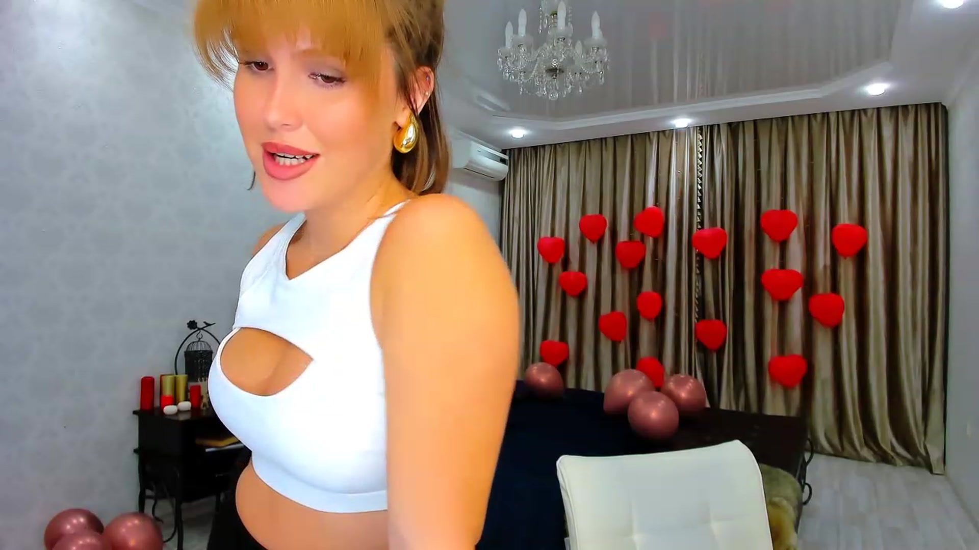 Gallery image thumbnail from GracePanther's myfreecams stream on, 02/16/2024, 17:10 image 8 of 20