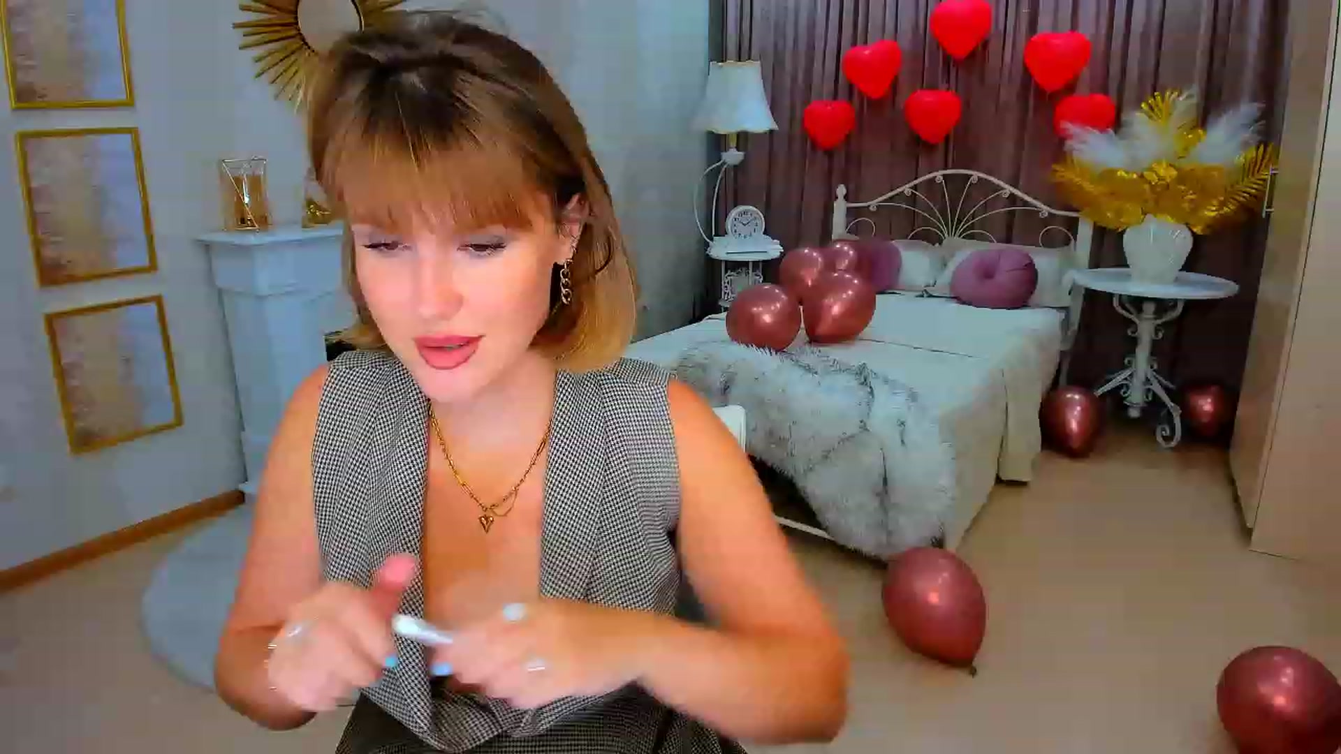 Gallery image thumbnail from GracePanther's myfreecams stream on, 02/18/2024, 10:48 image 5 of 20