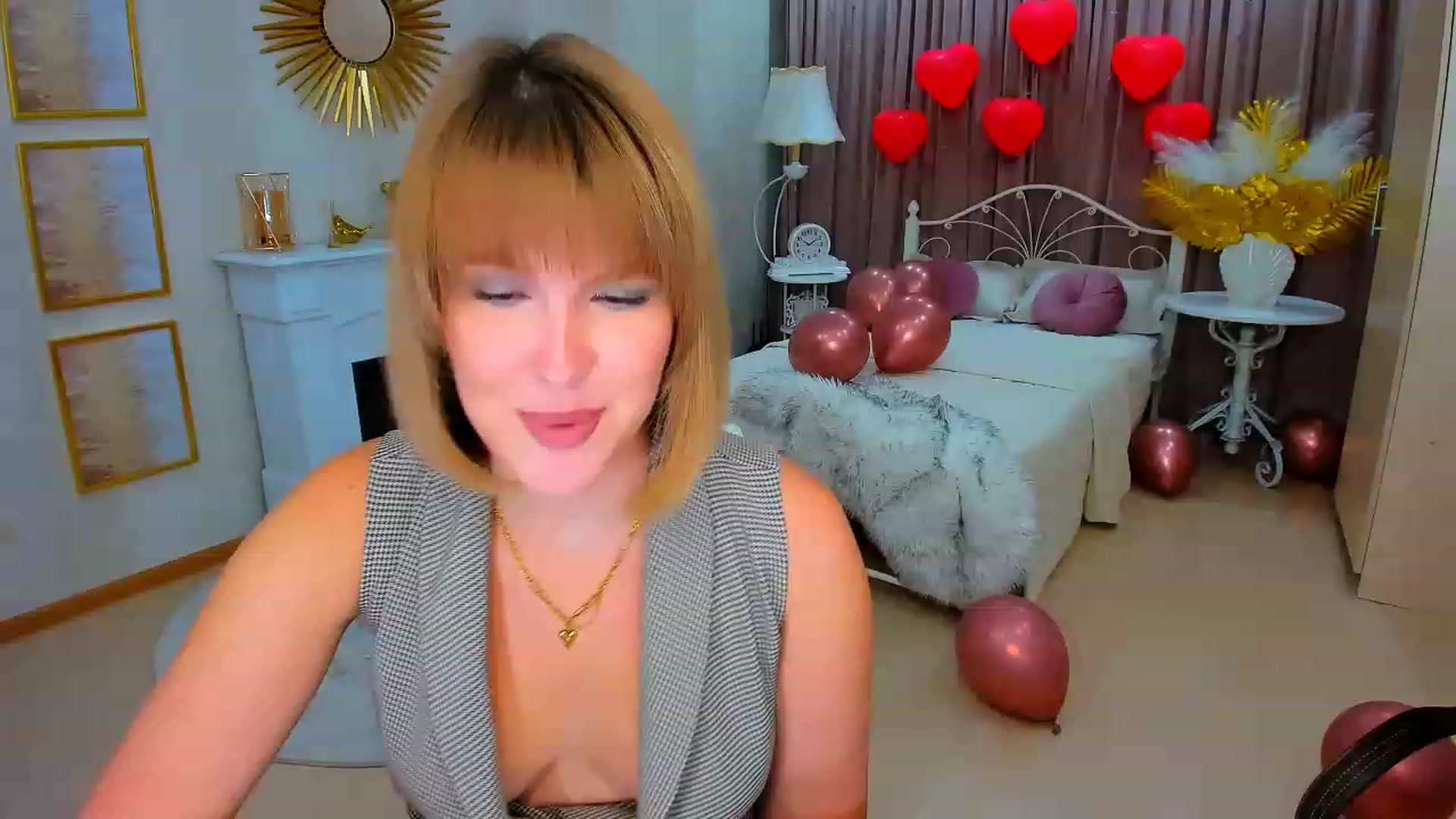 Gallery image thumbnail from GracePanther's myfreecams stream on, 02/18/2024, 10:48 image 16 of 20