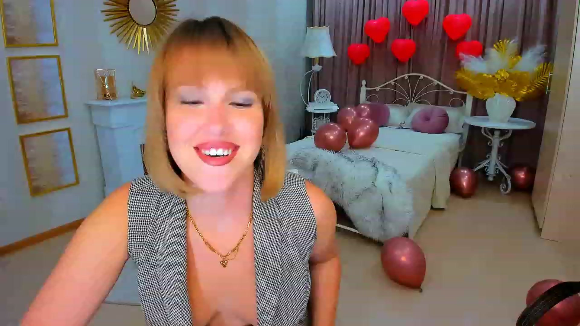 Gallery image thumbnail from GracePanther's myfreecams stream on, 02/18/2024, 10:48 image 17 of 20