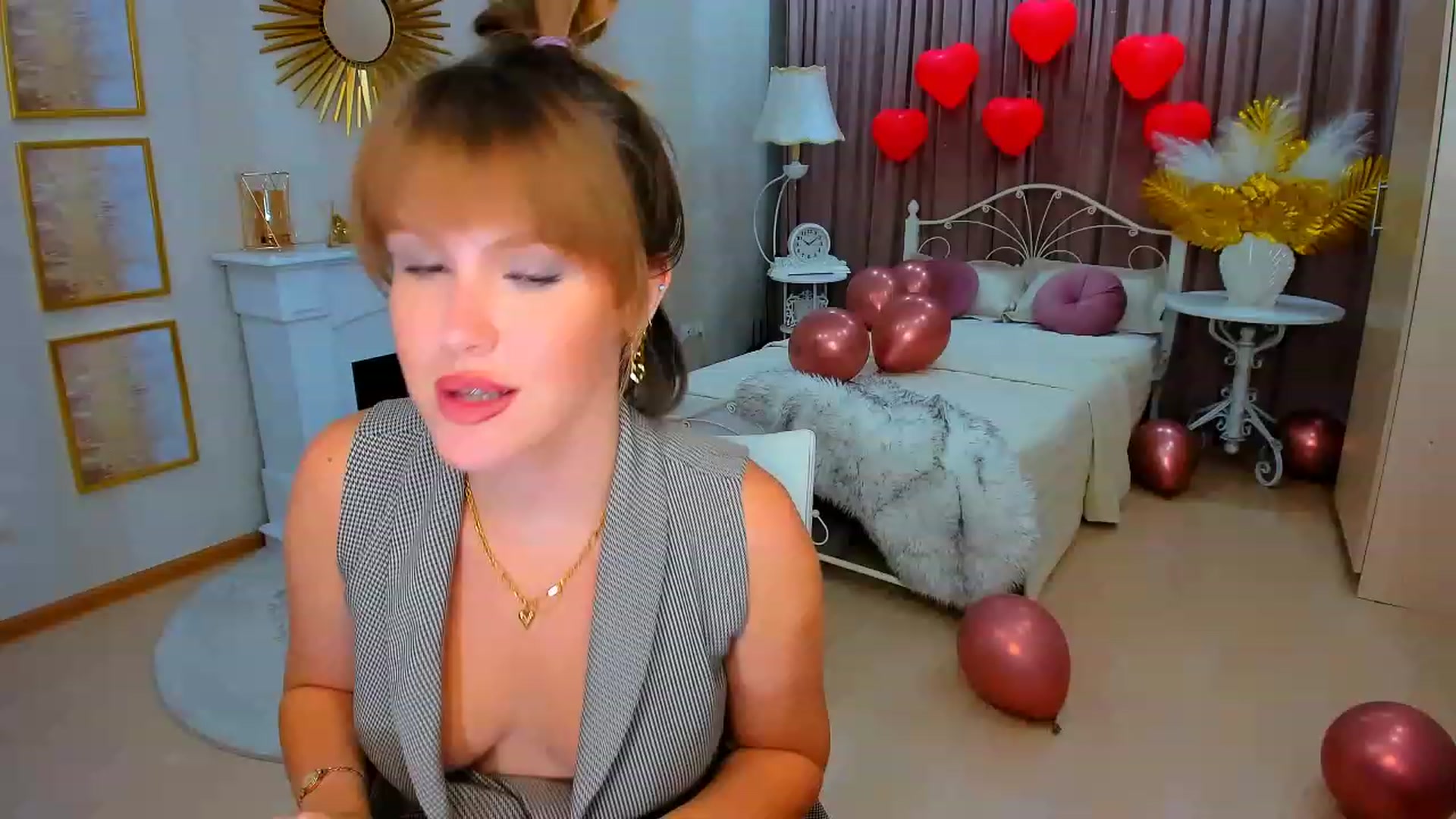 Gallery image thumbnail from GracePanther's myfreecams stream on, 02/18/2024, 10:48 image 4 of 20