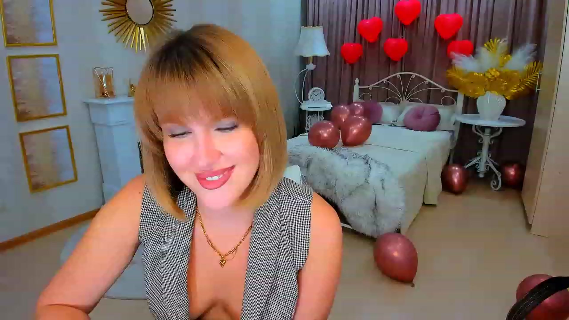 Gallery image thumbnail from GracePanther's myfreecams stream on, 02/18/2024, 10:48 image 20 of 20