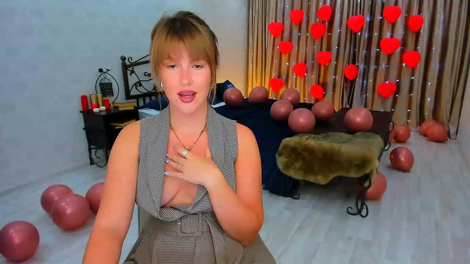 Gallery image thumbnail from GracePanther's myfreecams stream on, 02/20/2024, 08:28 image 13 of 20