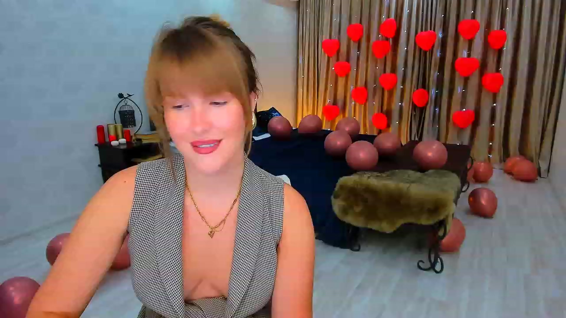Gallery image thumbnail from GracePanther's myfreecams stream on, 02/20/2024, 08:28 image 4 of 20