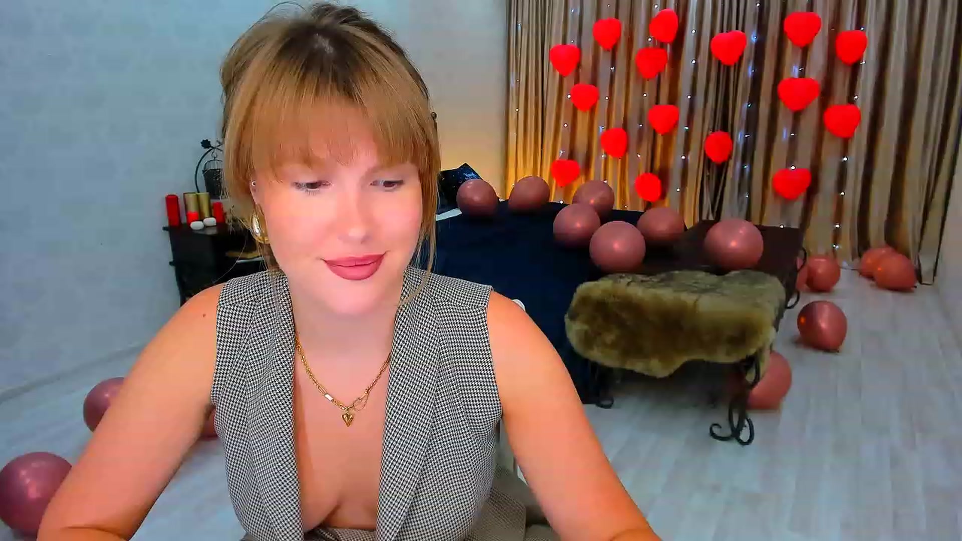 Gallery image thumbnail from GracePanther's myfreecams stream on, 02/20/2024, 08:28 image 12 of 20