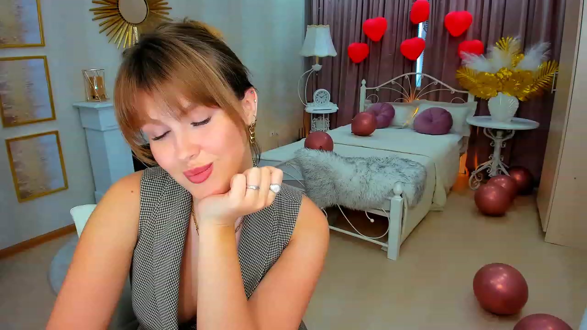 Gallery image thumbnail from GracePanther's myfreecams stream on, 03/01/2024, 09:49 image 8 of 20
