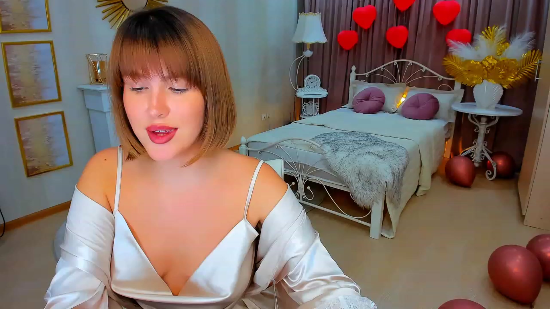 Gallery image thumbnail from GracePanther's myfreecams stream on, 03/04/2024, 07:07 image 10 of 20