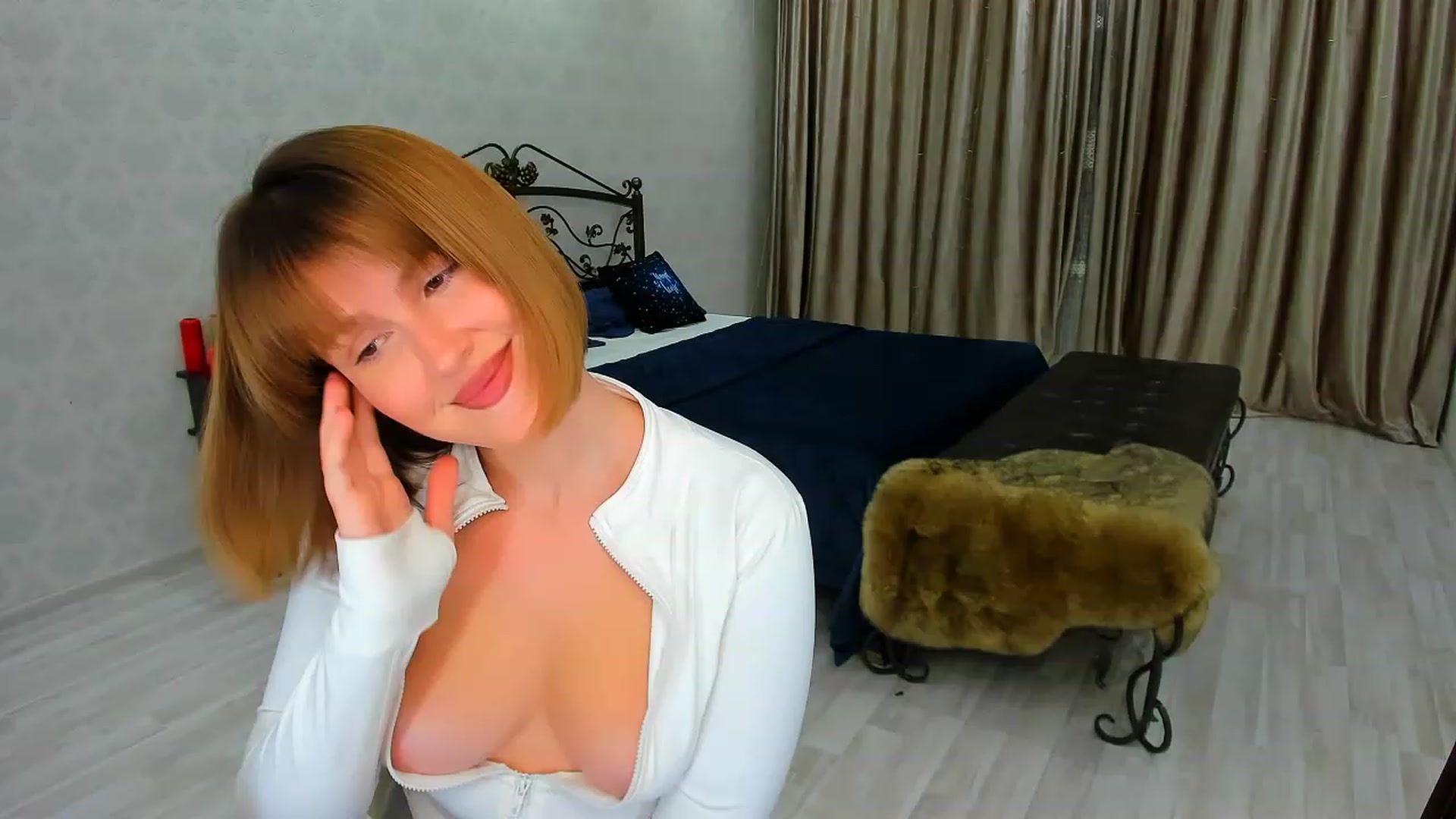Gallery image thumbnail from GracePanther's myfreecams stream on, 03/10/2024, 14:01 image 18 of 20