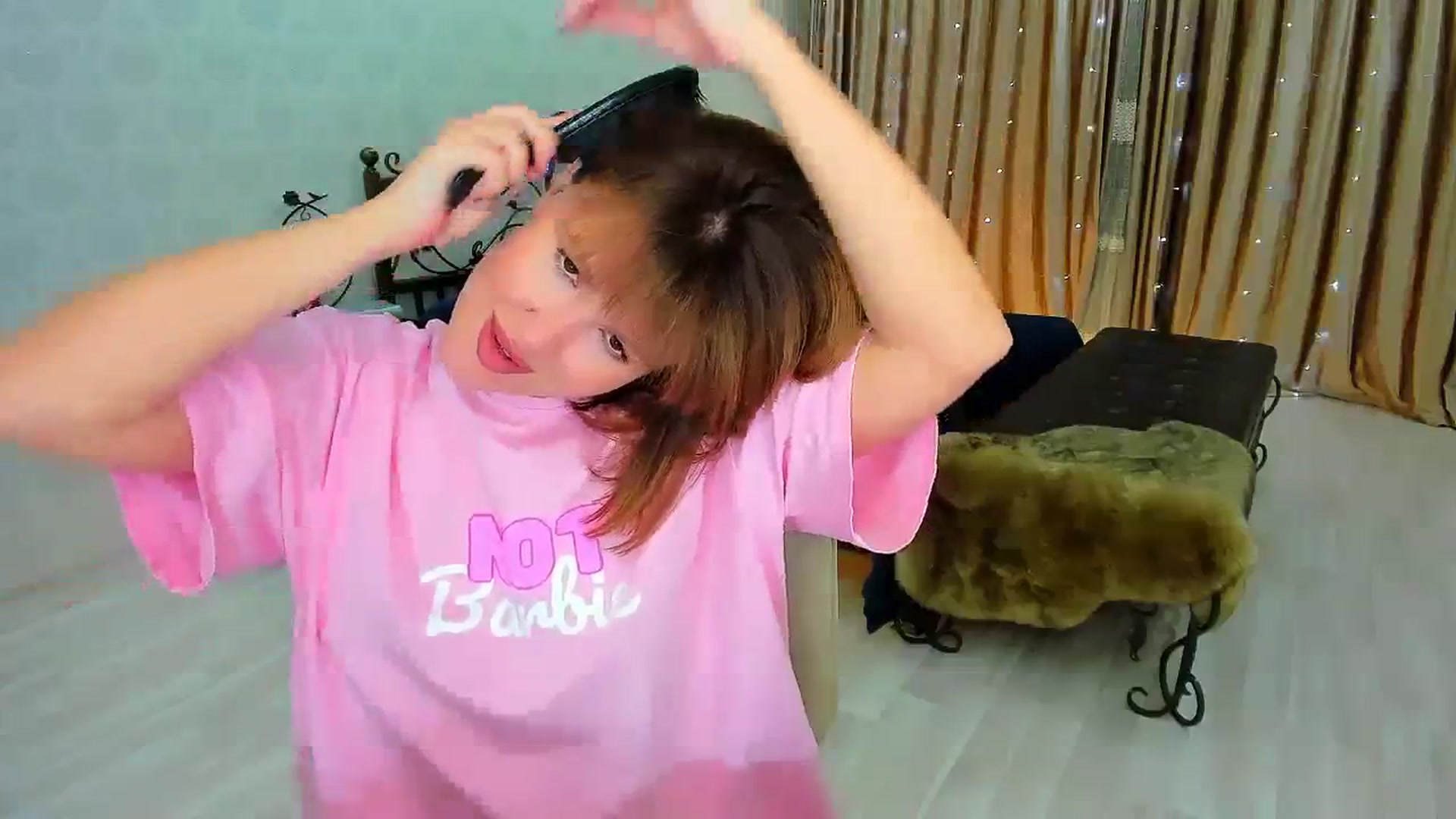 Gallery image thumbnail from GracePanther's myfreecams stream on, 03/10/2024, 18:50 image 4 of 20