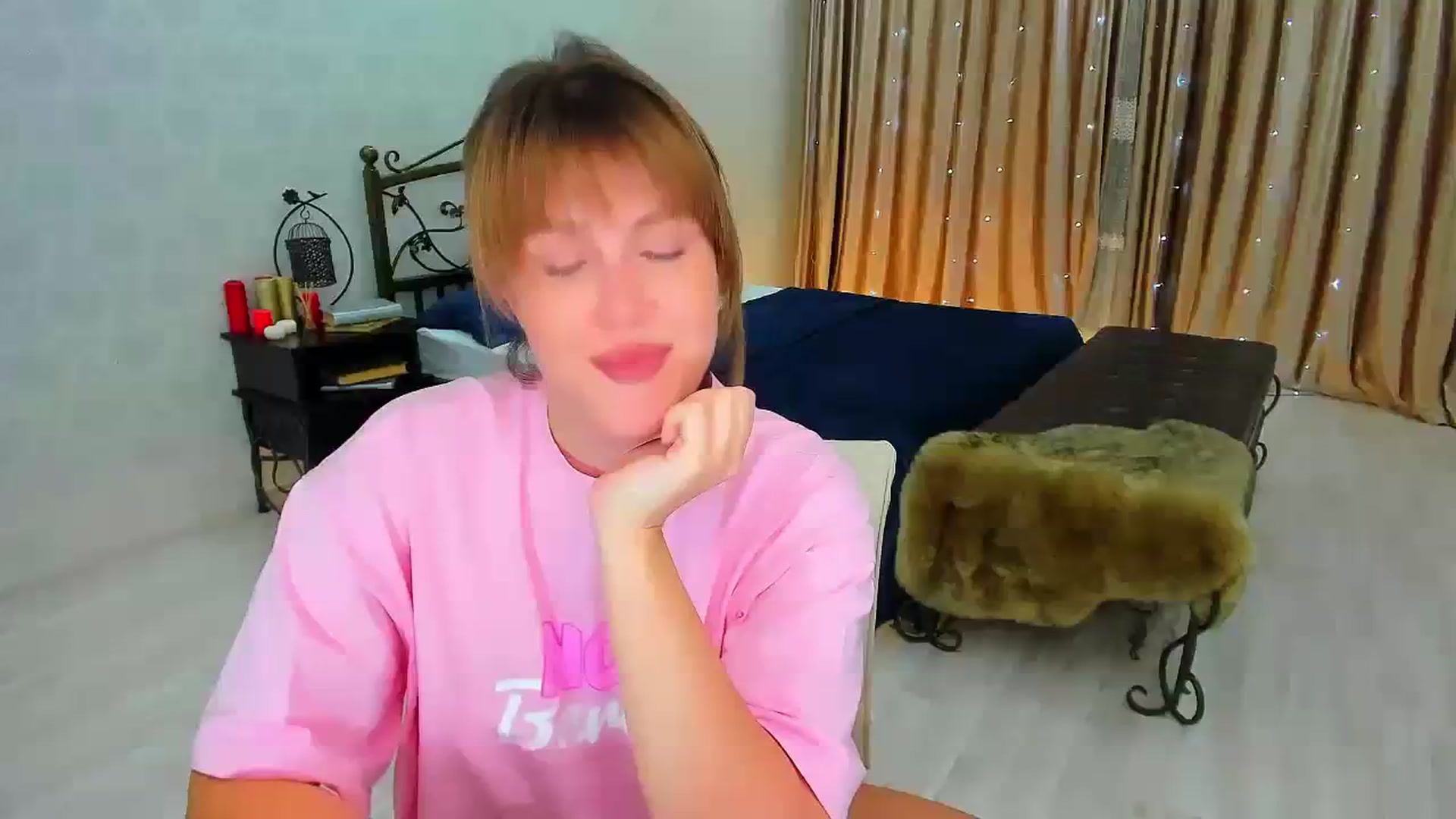 Gallery image thumbnail from GracePanther's myfreecams stream on, 03/10/2024, 18:50 image 7 of 20