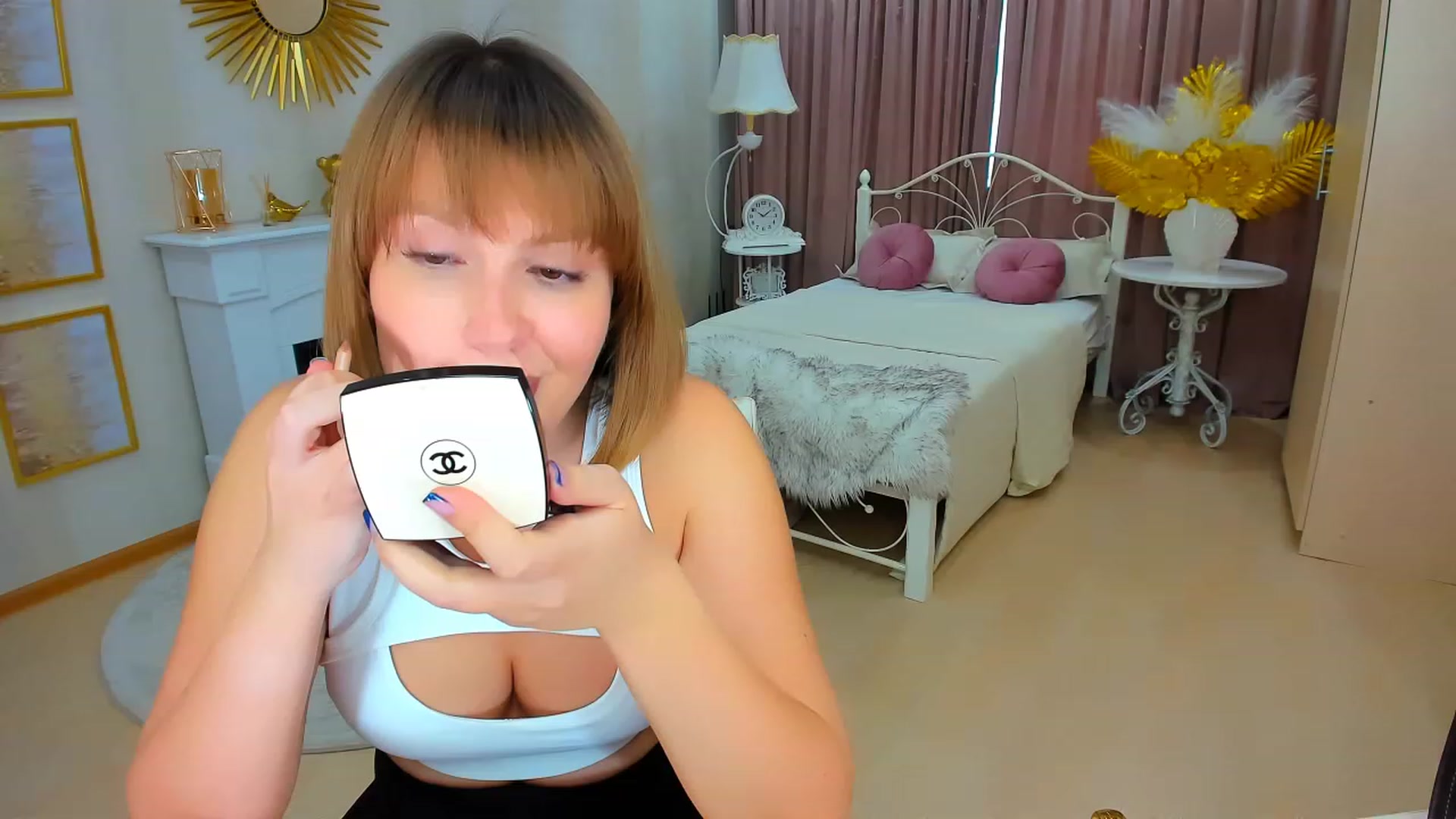 Gallery image thumbnail from GracePanther's myfreecams stream on, 03/12/2024, 09:04 image 2 of 20