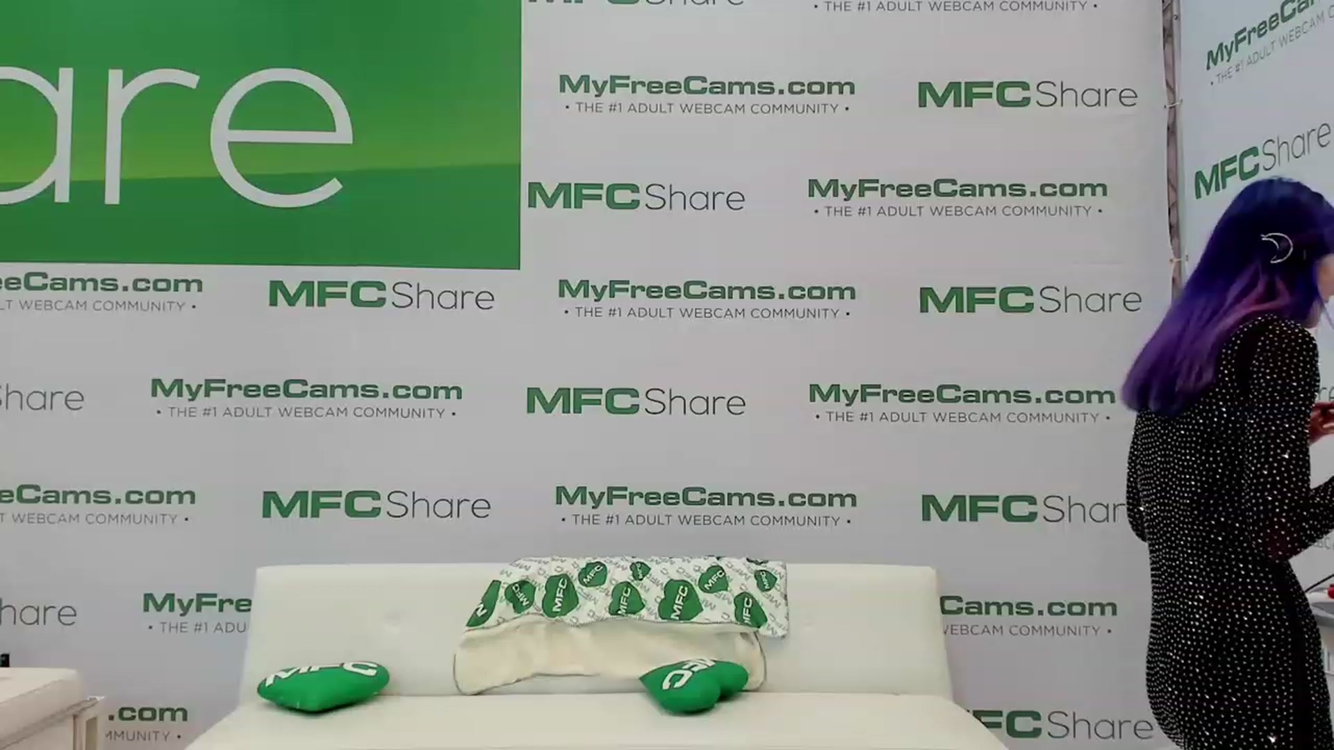 Gallery image thumbnail from GraceRyan's myfreecams stream on, 01/05/2023, 03:59 image 2 of 20