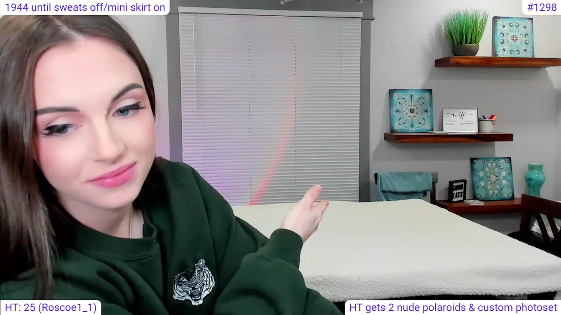 Gallery image thumbnail from GraceRyan's myfreecams stream on, 02/23/2023, 03:02 image 12 of 20