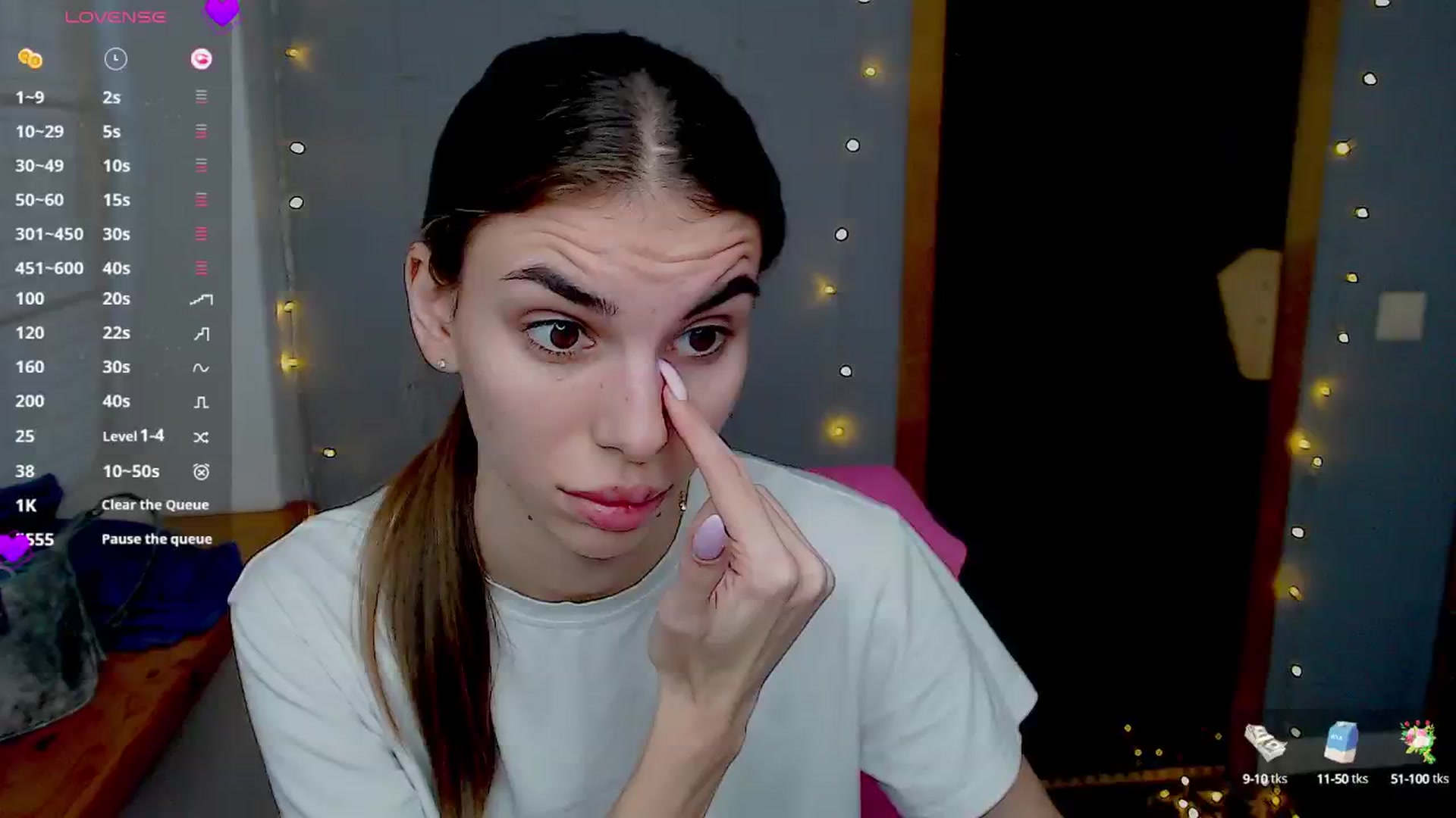Gallery image thumbnail from Graceful_Doll's myfreecams stream on, 10/26/2024, 08:53 image 18 of 20