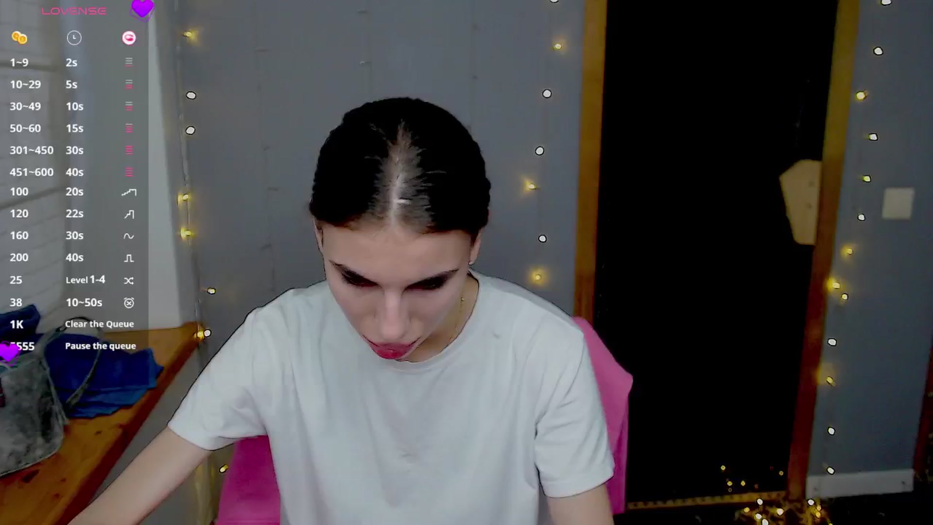 Gallery image thumbnail from Graceful_Doll's myfreecams stream on, 10/26/2024, 08:53 image 9 of 20