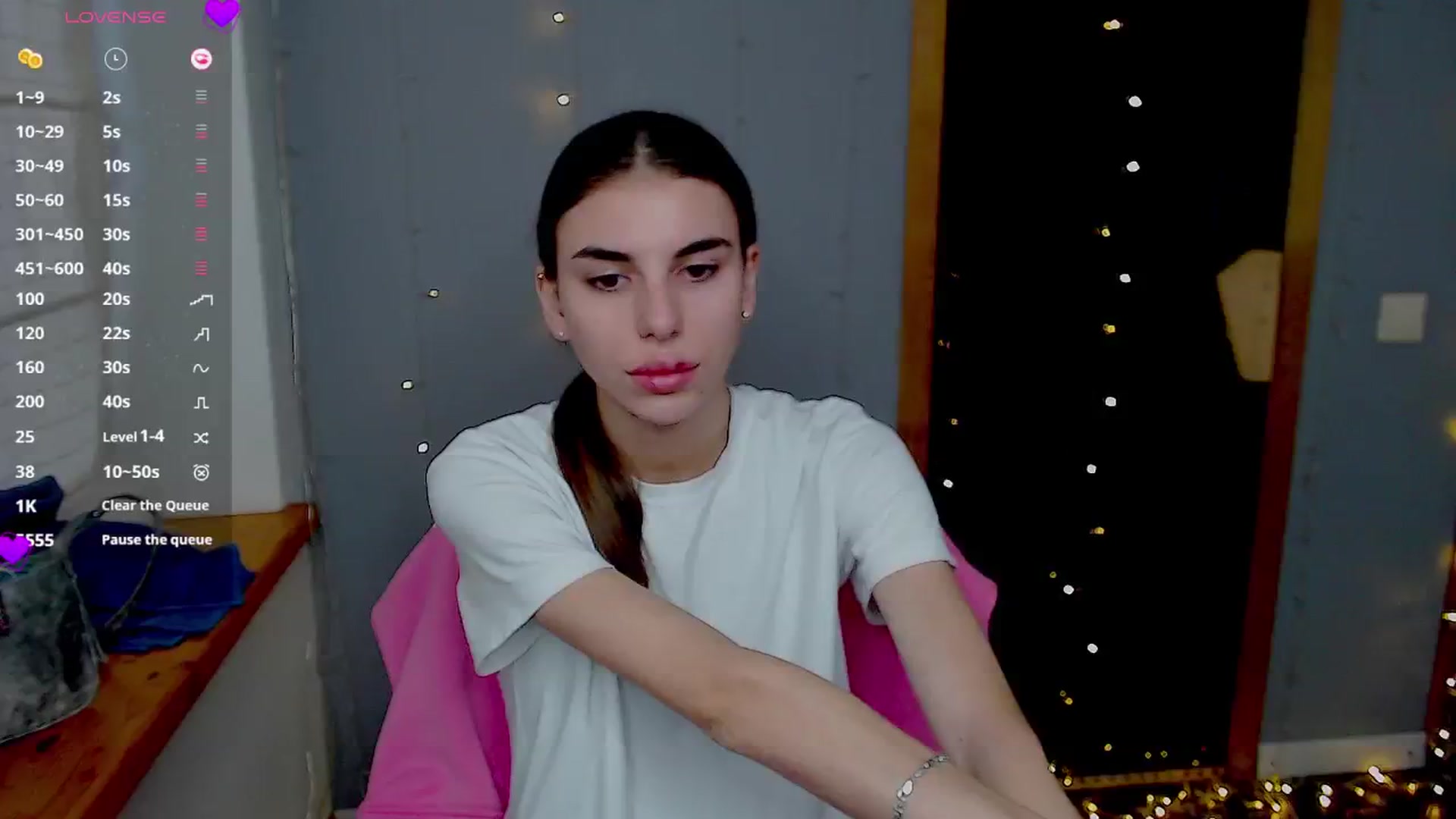 Gallery image thumbnail from Graceful_Doll's myfreecams stream on, 10/26/2024, 08:53 image 13 of 20