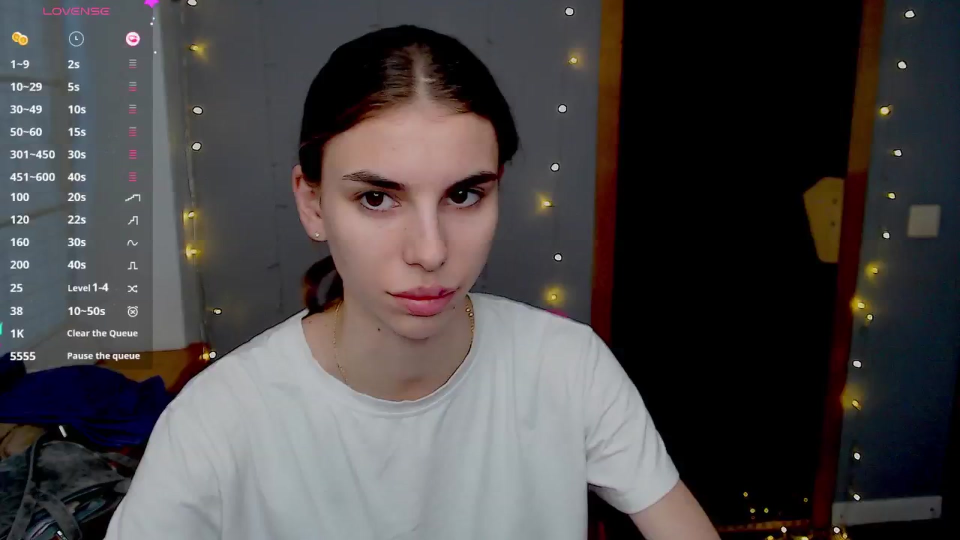 Gallery image thumbnail from Graceful_Doll's myfreecams stream on, 10/26/2024, 11:05 image 13 of 20