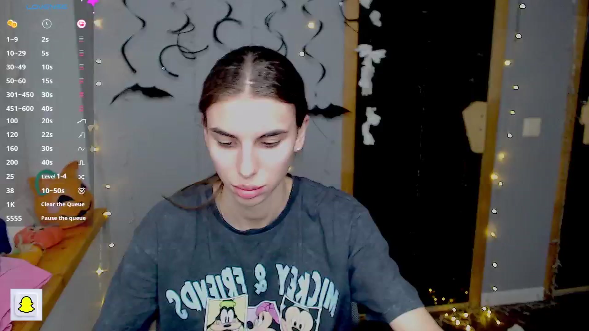 Gallery image thumbnail from Graceful_Doll's myfreecams stream on, 10/30/2024, 16:25 image 15 of 20