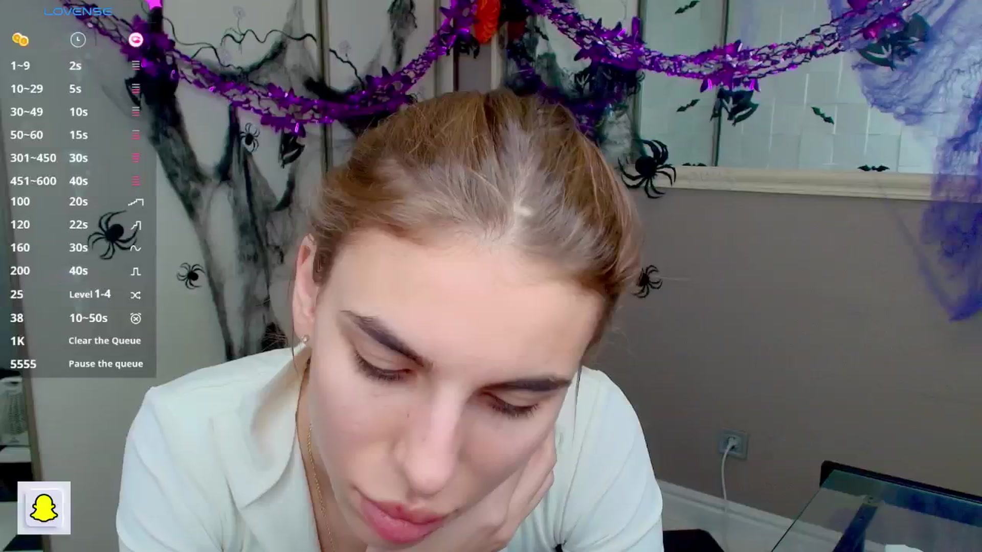 Gallery image thumbnail from Graceful_Doll's myfreecams stream on, 10/31/2024, 14:09 image 16 of 20