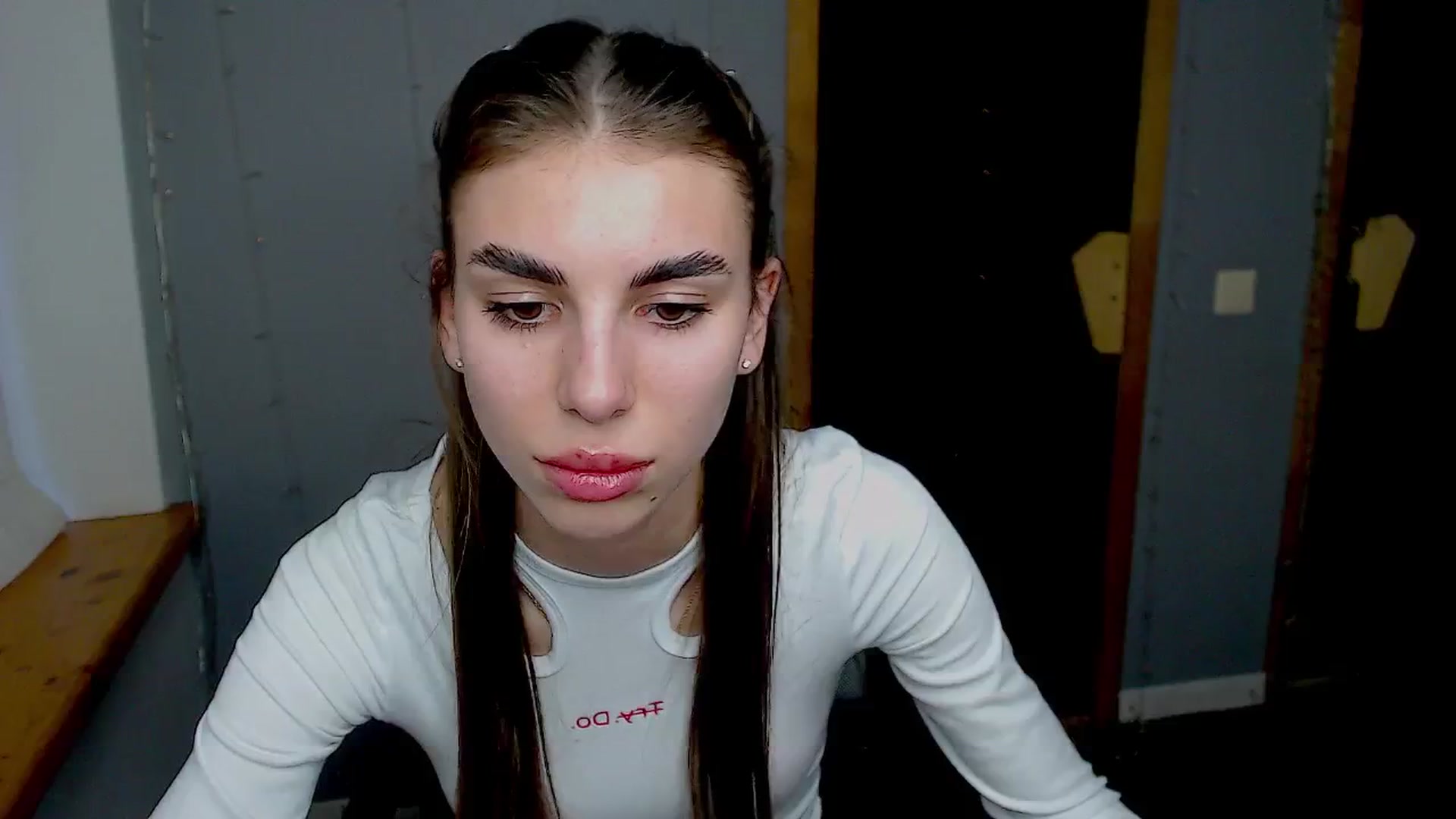 Gallery image thumbnail from Graceful_Doll's myfreecams stream on, 11/07/2024, 15:00 image 1 of 20