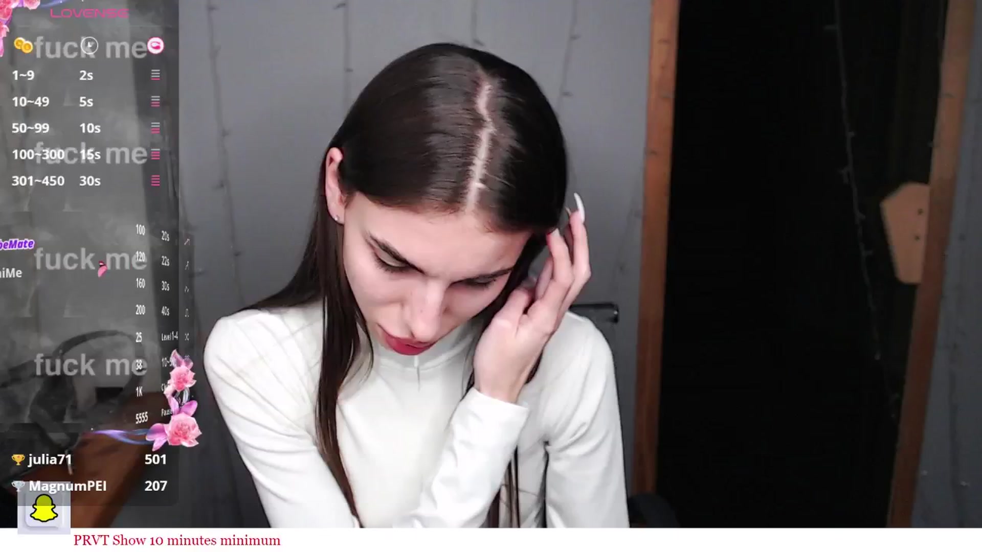 Gallery image thumbnail from Graceful_Doll's myfreecams stream on, 11/25/2024, 18:02 image 17 of 20