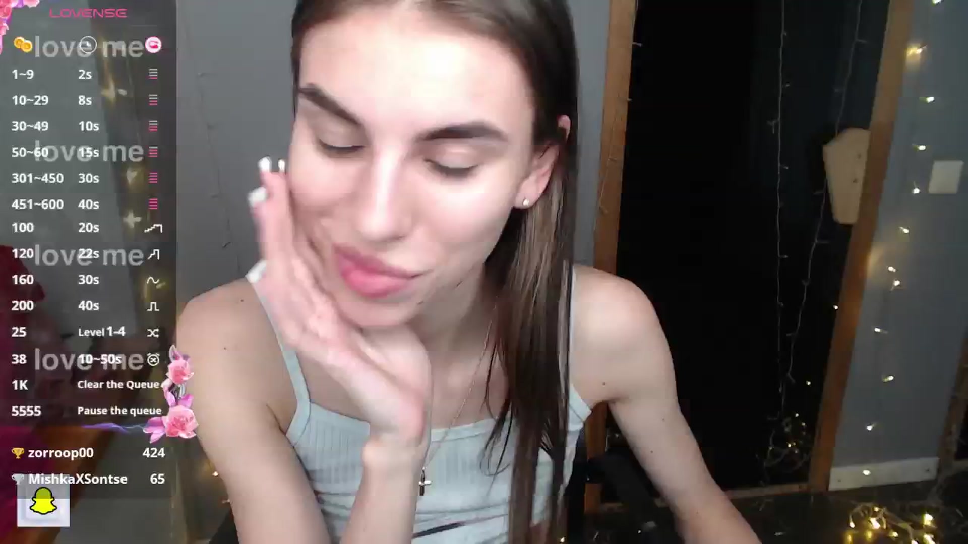 Gallery image thumbnail from Graceful_Doll's myfreecams stream on, 11/30/2024, 12:06 image 9 of 20