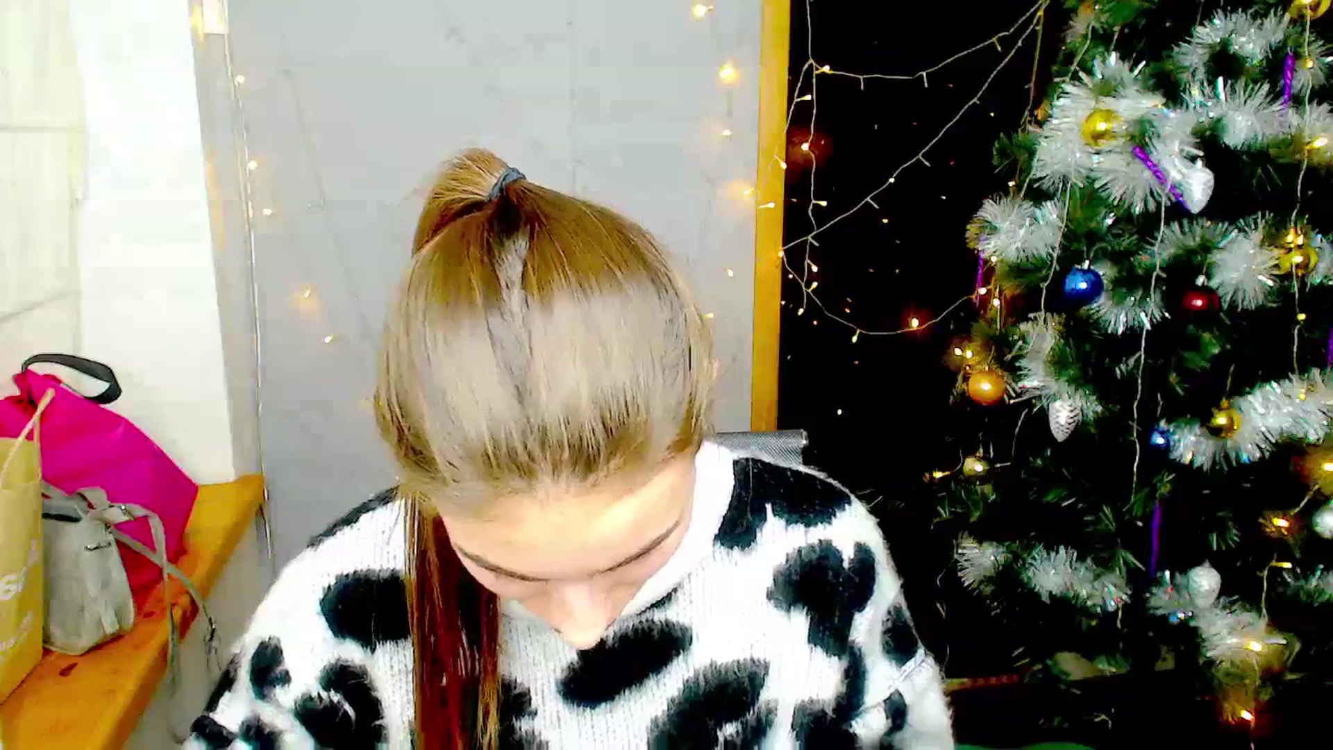 Gallery image thumbnail from Graceful_Doll's myfreecams stream on, 12/26/2024, 11:07 image 20 of 20