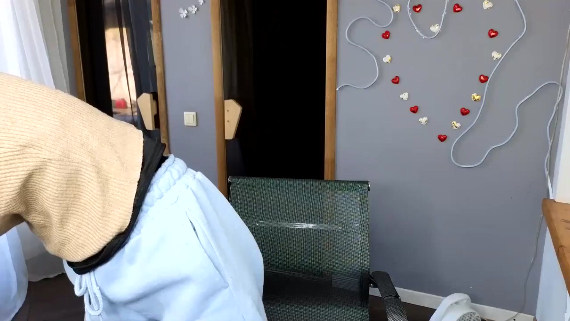Gallery image thumbnail from Graceful_Doll's myfreecams stream on, 03/01/2025, 12:03 image 16 of 20
