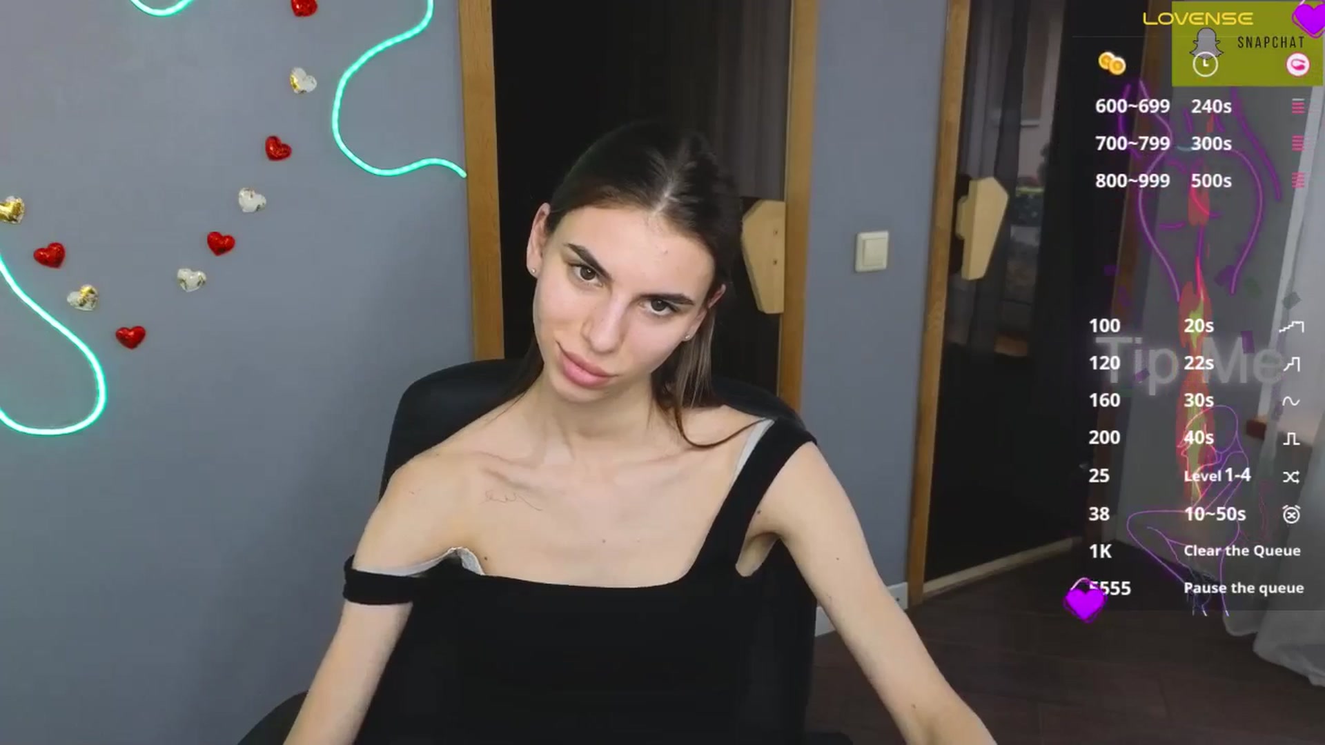 Gallery image thumbnail from Graceful_Doll's myfreecams stream on, 03/19/2025, 12:07 image 16 of 20