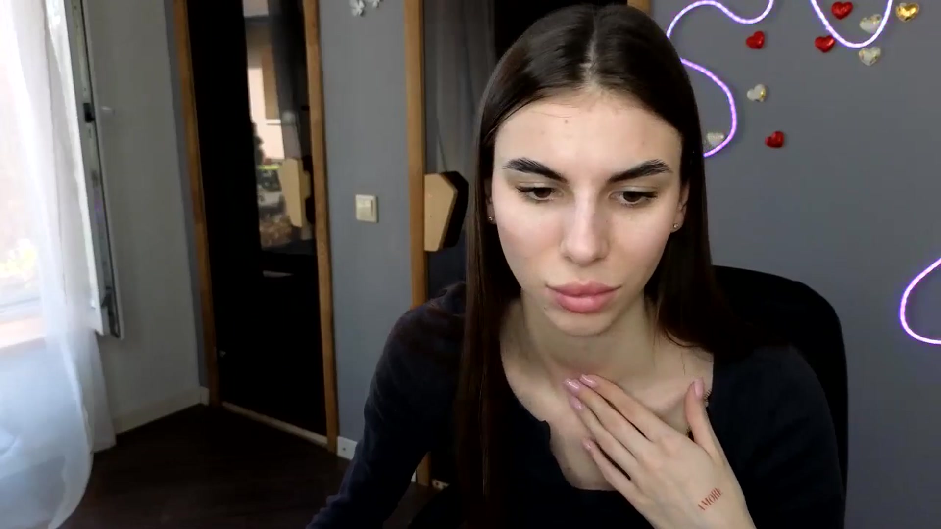 Gallery image thumbnail from Graceful_Doll's myfreecams stream on, 03/22/2025, 09:18 image 4 of 20