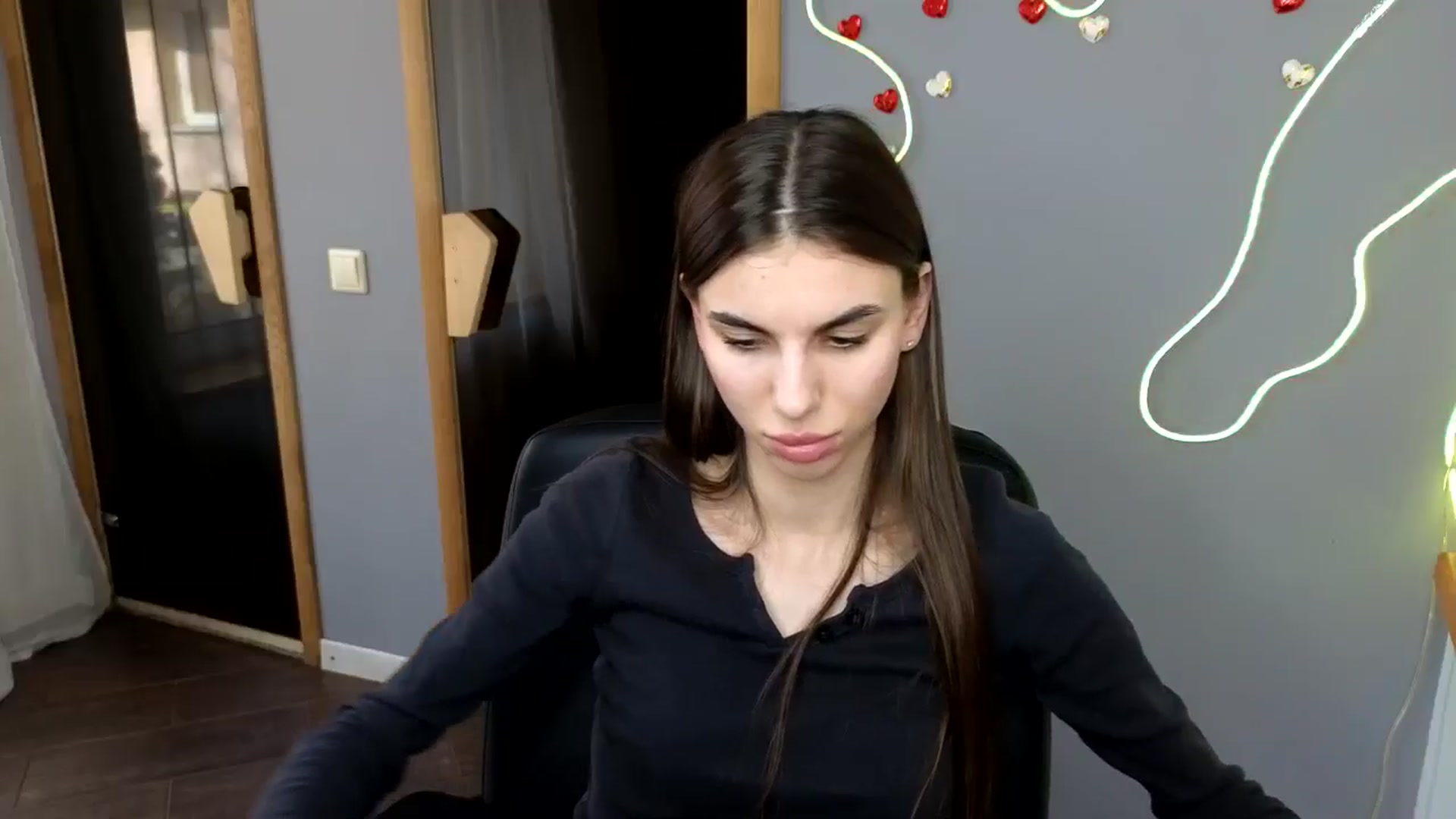 Gallery image thumbnail from Graceful_Doll's myfreecams stream on, 03/22/2025, 11:01 image 5 of 20