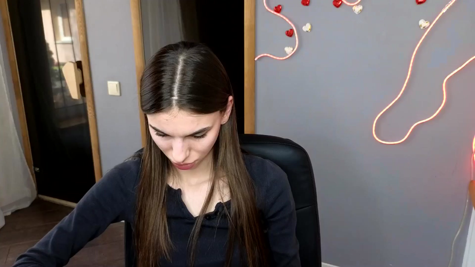 Gallery image thumbnail from Graceful_Doll's myfreecams stream on, 03/22/2025, 11:01 image 1 of 20